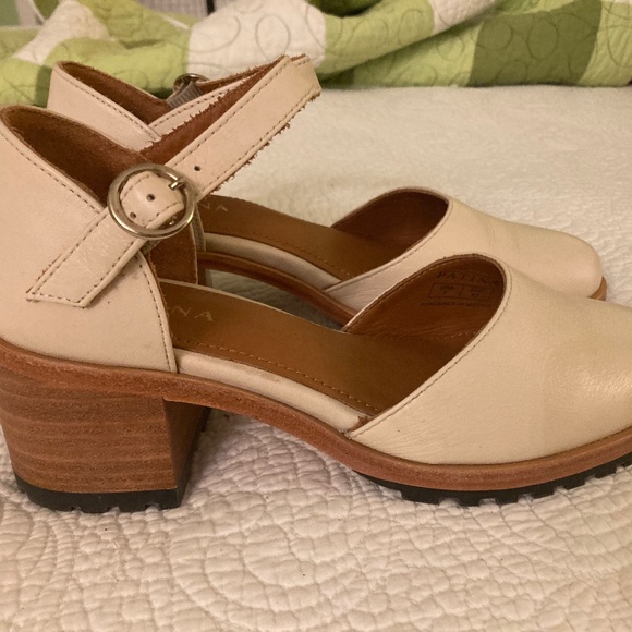 Patina Portland Leather Bone Sandal size7 - Picture 1 of 4